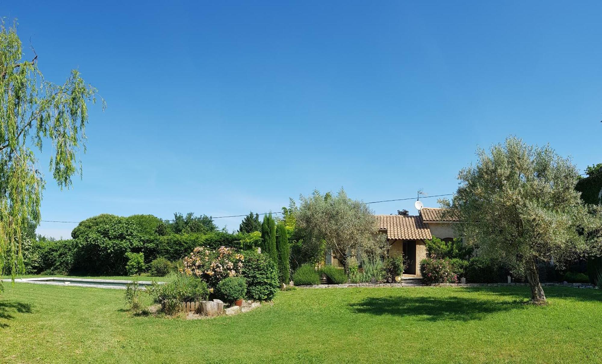 Les Gites Du Domaine De Rhodes Avignon Exterior foto